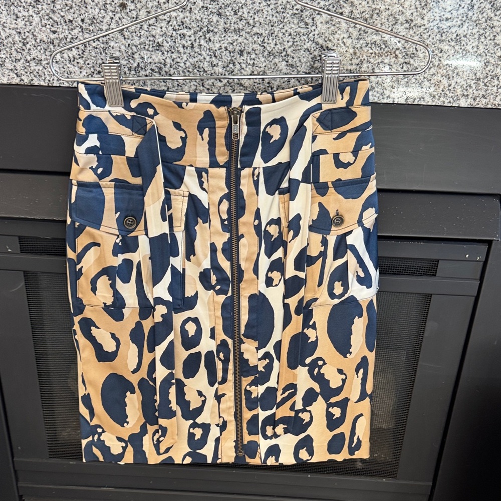 Diane Von Furstenberg Navy and Tan Pencil Skirt